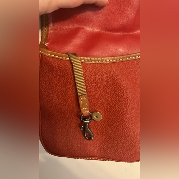 Dooney & Bourke All-Weather pebble Flap north south crossbody leather trim - Picture 4 of 9